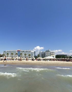 AKROPOLI HOTEL